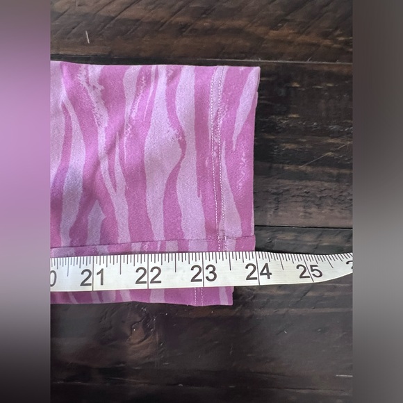 EUC BOMBSHELL SPORTSWEAR SEXY BACK LEGGING, ORCHID SIZE SMALL **sold out online! - Picture 10 of 11